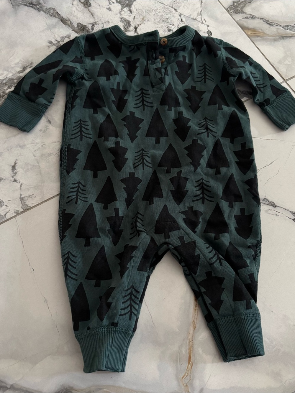 Hanna Andersson Dark Green Forest-Print Footie